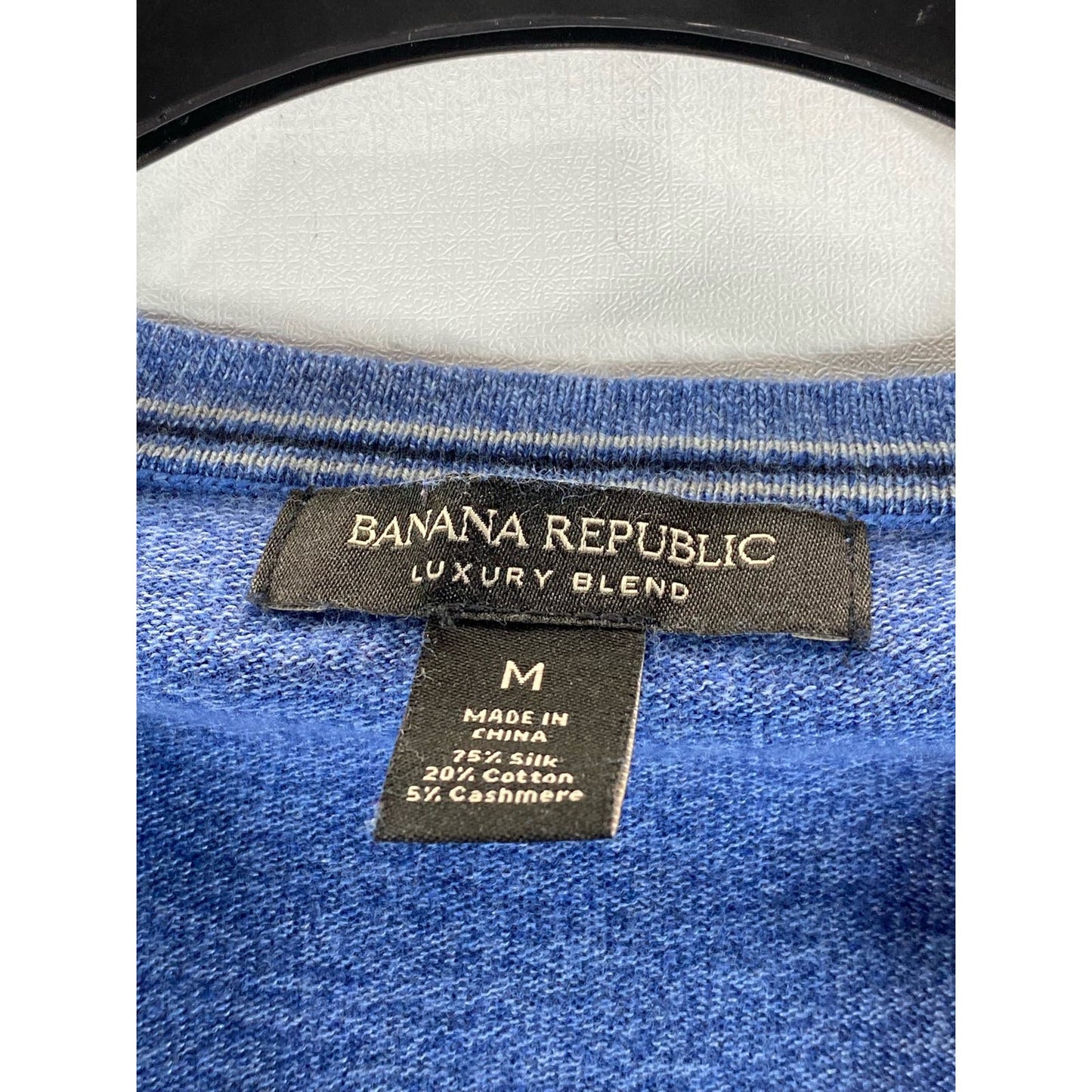 BANANA REPUBLIC Men's Blue Luxury Blend V-Neck Pullover Sweater SZ M