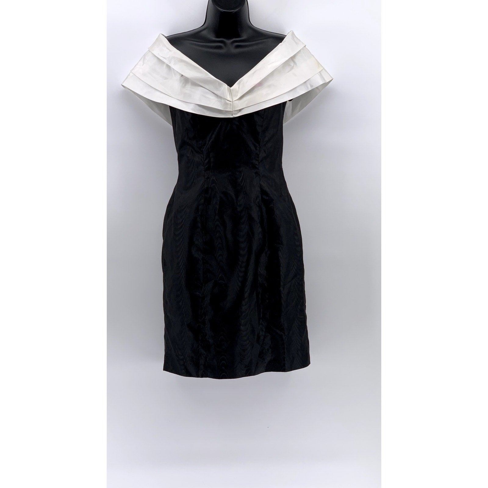 UNBRANDED Women's Black-White Pleated Shoulder Dress SZ S