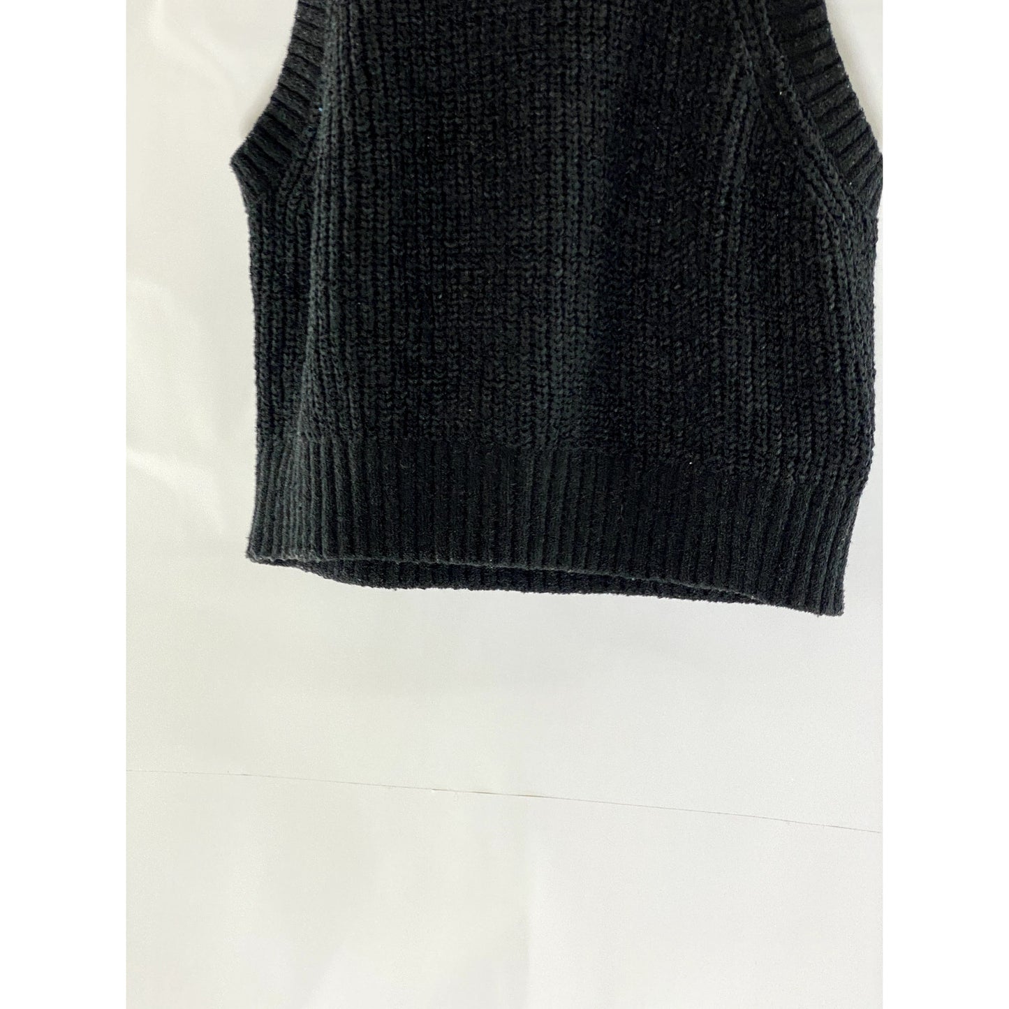 DIVIDED By H&M Women's Black Chunky Knit Halter Crop Top SZ L