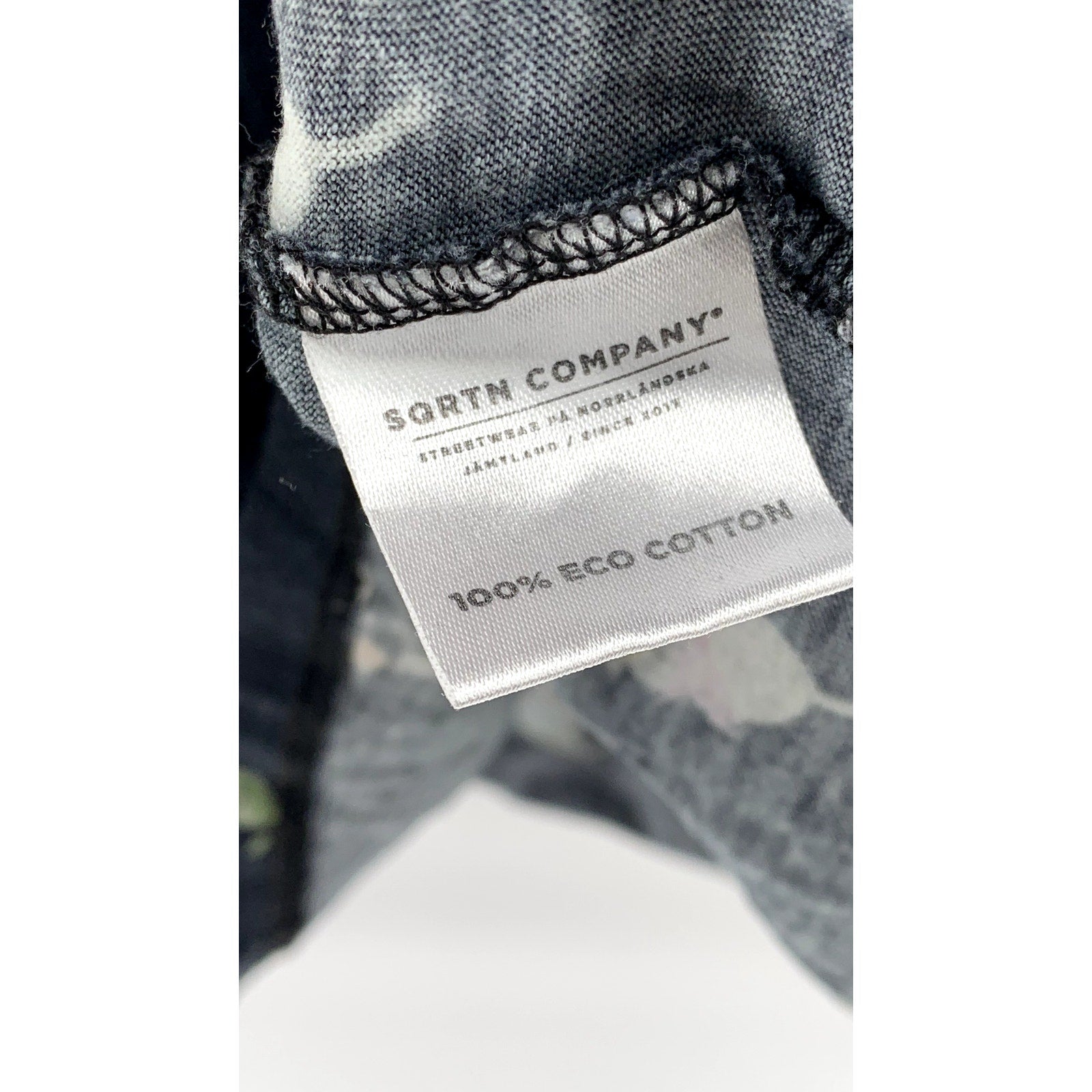 SQRTN COMPANY Unisex Adult Black Butterfly Crewneck Short Sleeve T-Shirt SZ XL