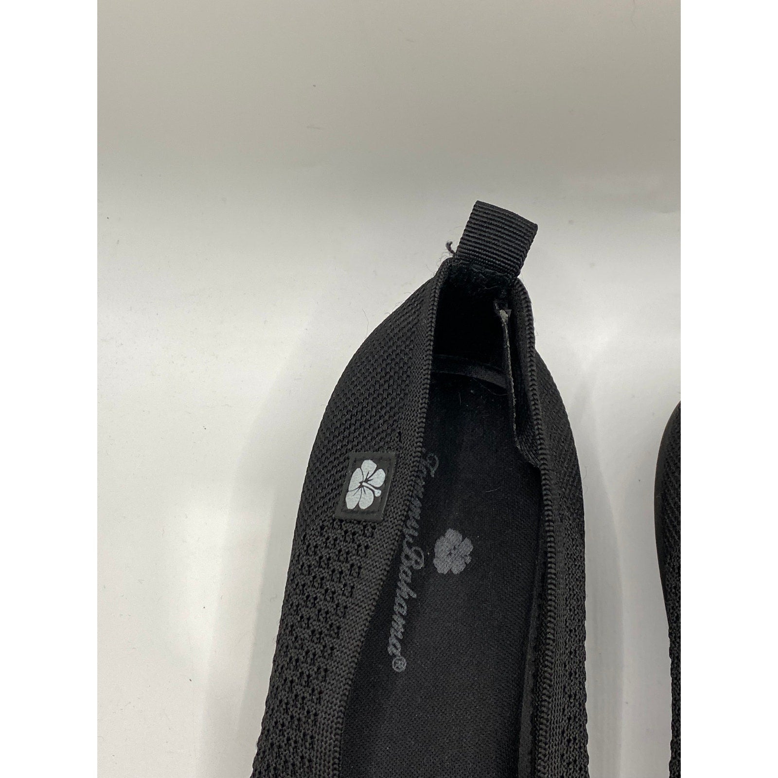 TOMMY BAHAMA Women's Black Knit Round-Toe Casual Lightweight Slip-On Shoes SZ6.5