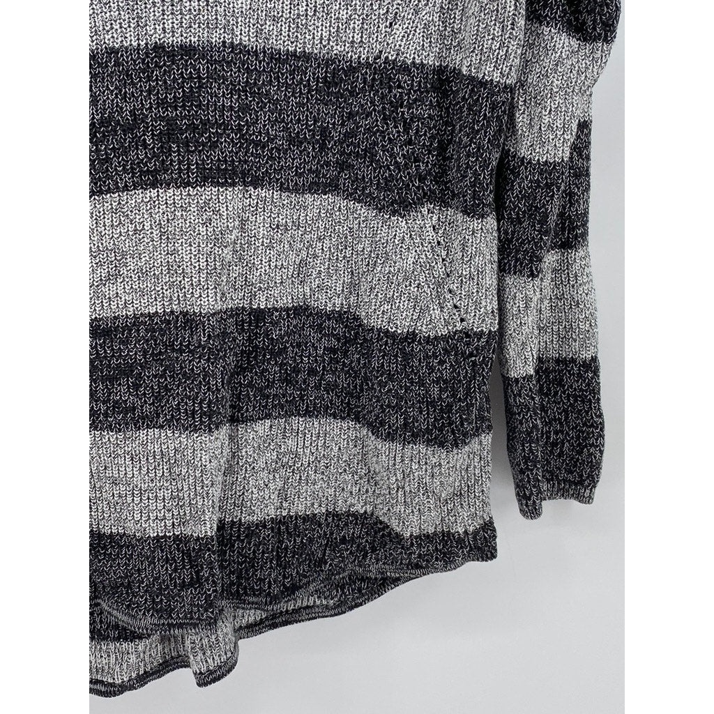 A.N.A A NEW APPROACH Women's Gray Striped Knit Long Sleeve Sweater SZ L