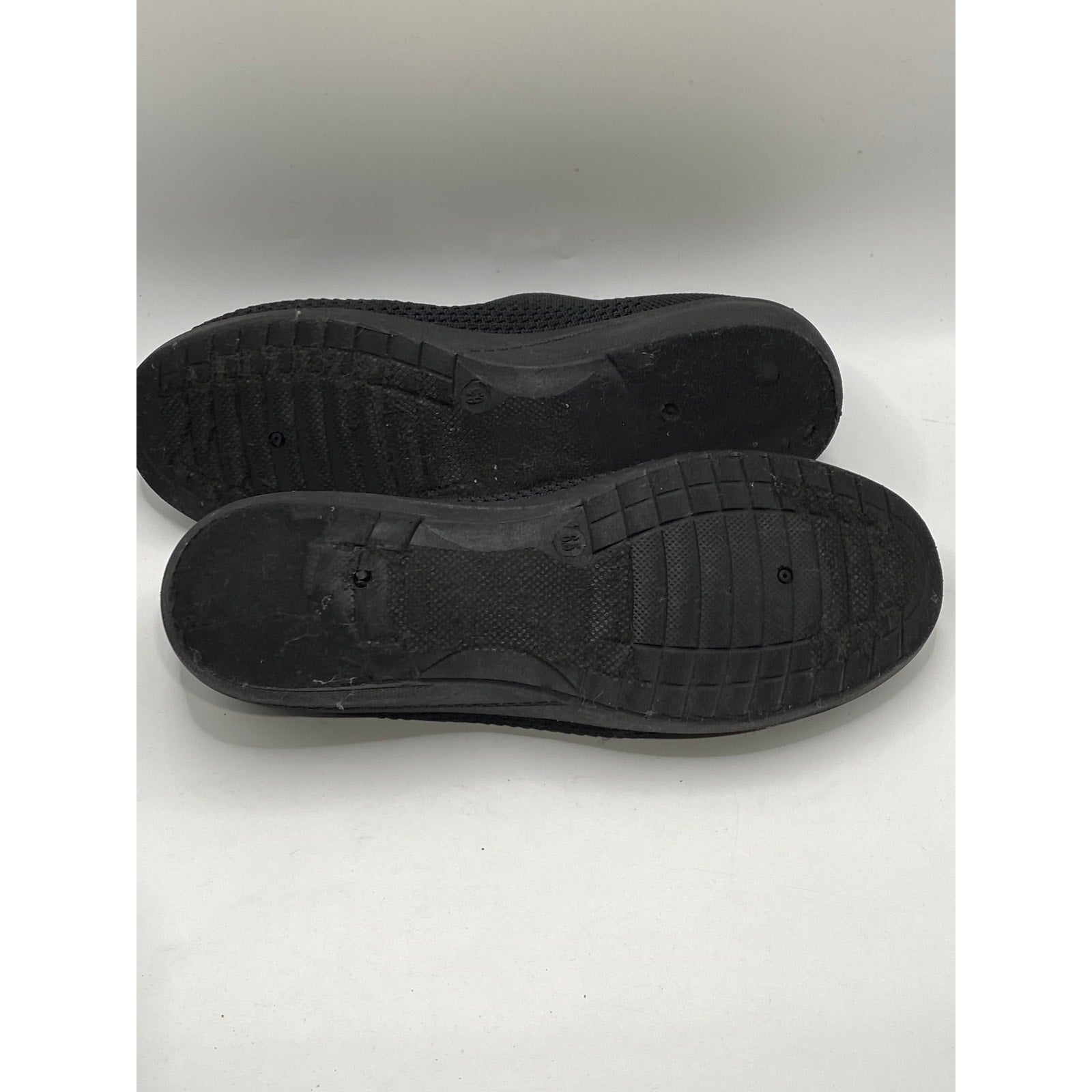 TOMMY BAHAMA Women's Black Knit Round-Toe Casual Lightweight Slip-On Shoes SZ6.5