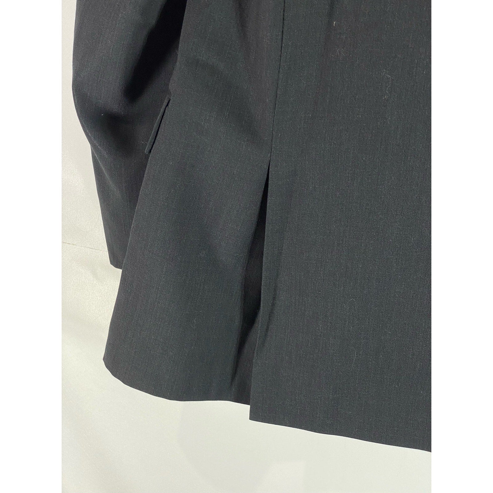 EMANUEL EMANUEL UNGARO Men's Black Solid Two-Button Wool Suit Jacket SZ 48R
