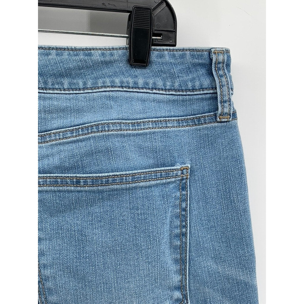 ST. JOHN'S BAY Women's Light Wash Denim Short Jeans SZ 14