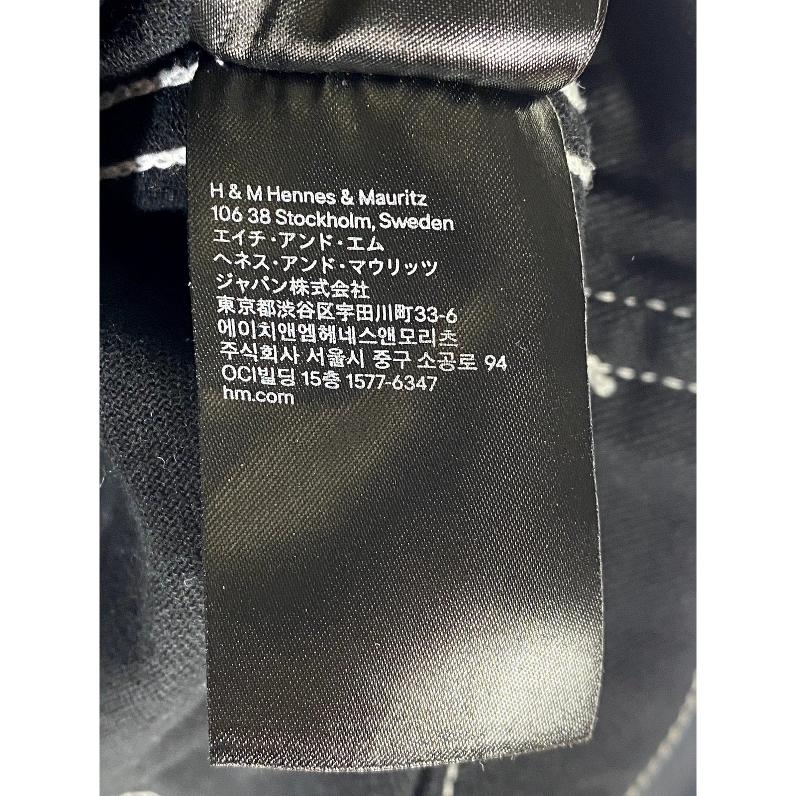 H&M Women’s Black Solid Patch Pocket Cropped Denim Jacket SZ 8