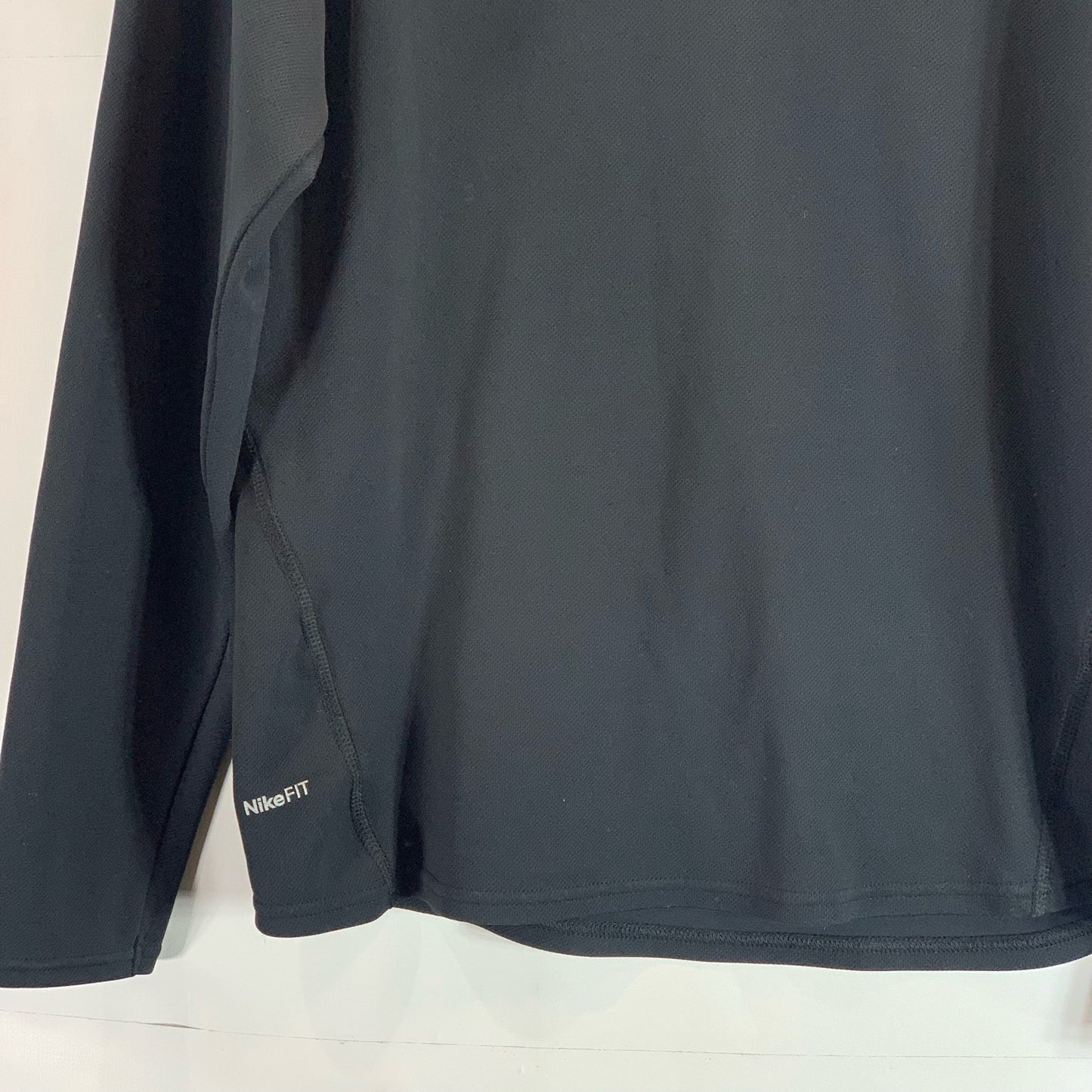 NIKE Men's Black Fit Dry Crewneck Swoosh Logo Long Sleeve Active Shirt SZ M