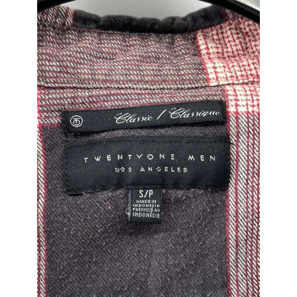 TWENTYONE Men's Red-Black Checkered Print Classic-Fit Button-Up Shirt SZ S