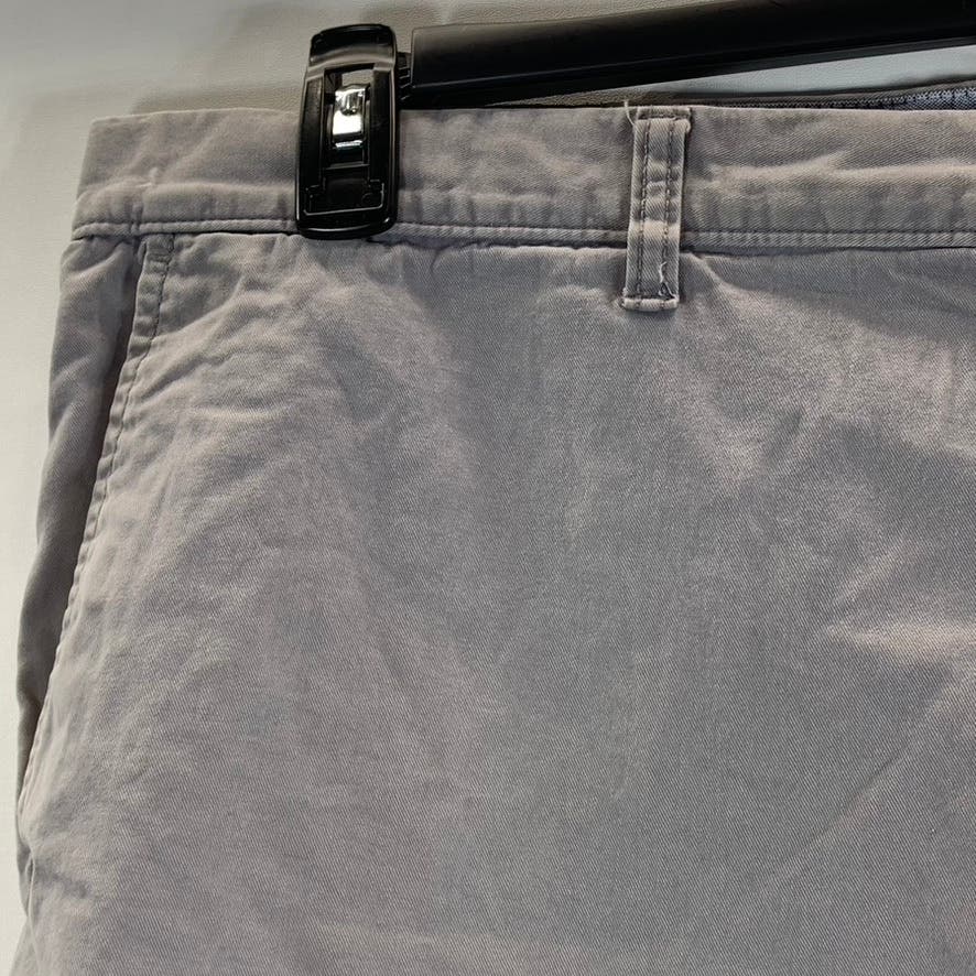 TOMMY HILFIGER Men's Custom Fit Solid Gray Chino Shorts SZ 40