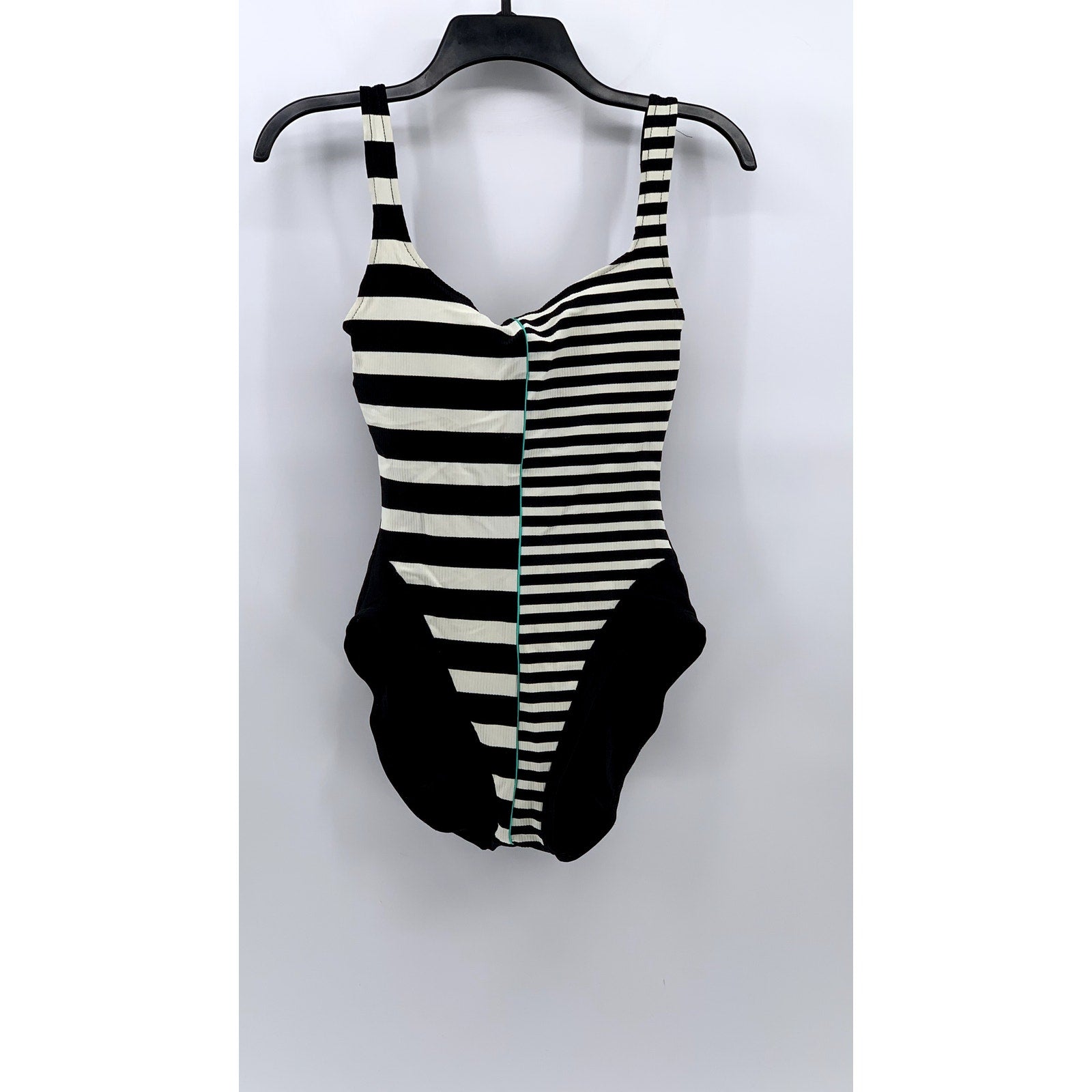 BEACH HOUSE Women's Black-White Vintage Striped Ruffle One-Piece Swimsuit SZ 6