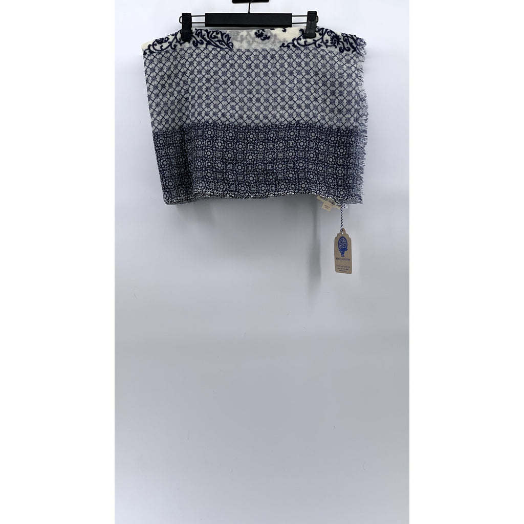 INDIGO HANDLOOM Women's Blue-White Printed Fringe Knit Scarf SZ OS