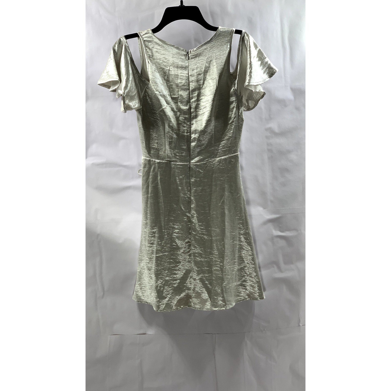 FOREVER 21 Women’s Silver Metallic V-Neck Cut-Out Short Sleeve Mini Dress SZ M