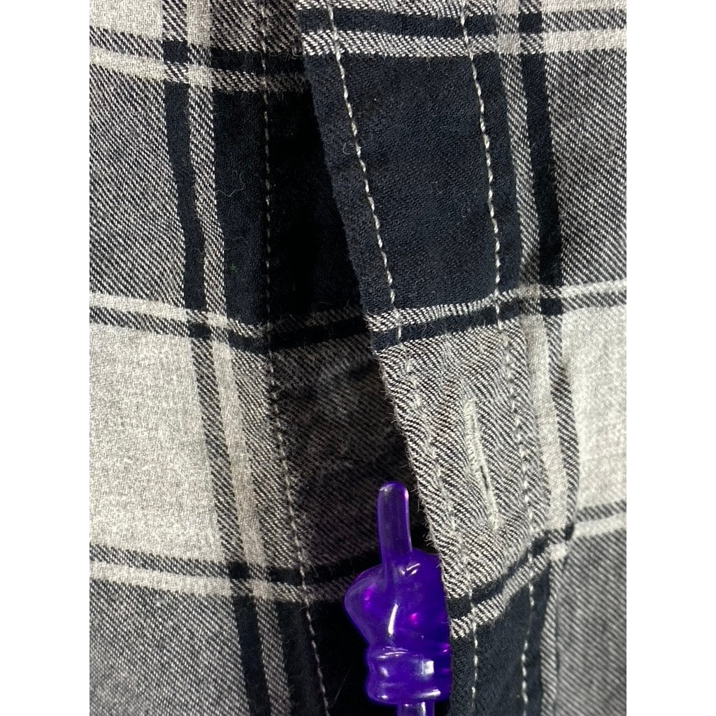 GAP Men's Black/Gray Standard Fit Button-Up Flannel Buffalo Plaid Shirt SZ M