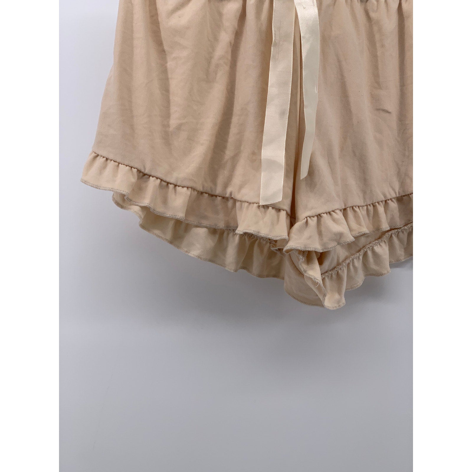 FASHION NOVA Women's Beige Ruffle-Hem Drawstring Relaxed-Fit Pajama Shorts SZ M