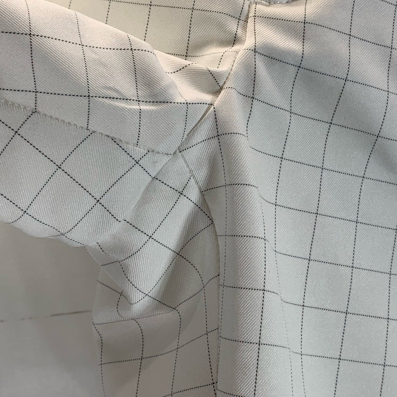 GREG NORMAN Men's White Checkered  Regular-Fit Chino Shorts SZ 34