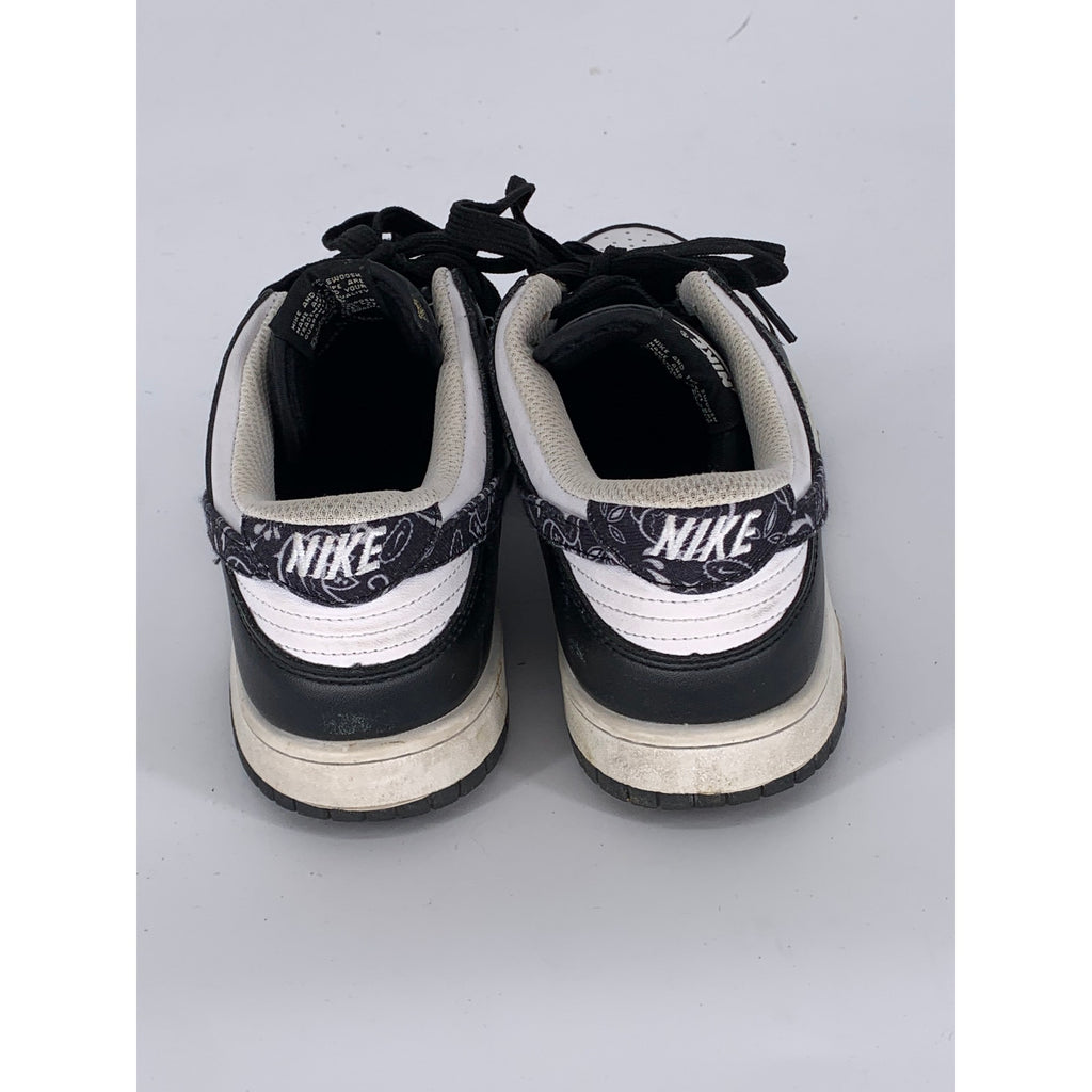 NIKE Women's Black-White Paisley Low Top Dunk Lace-Up Sneakers SZ 8