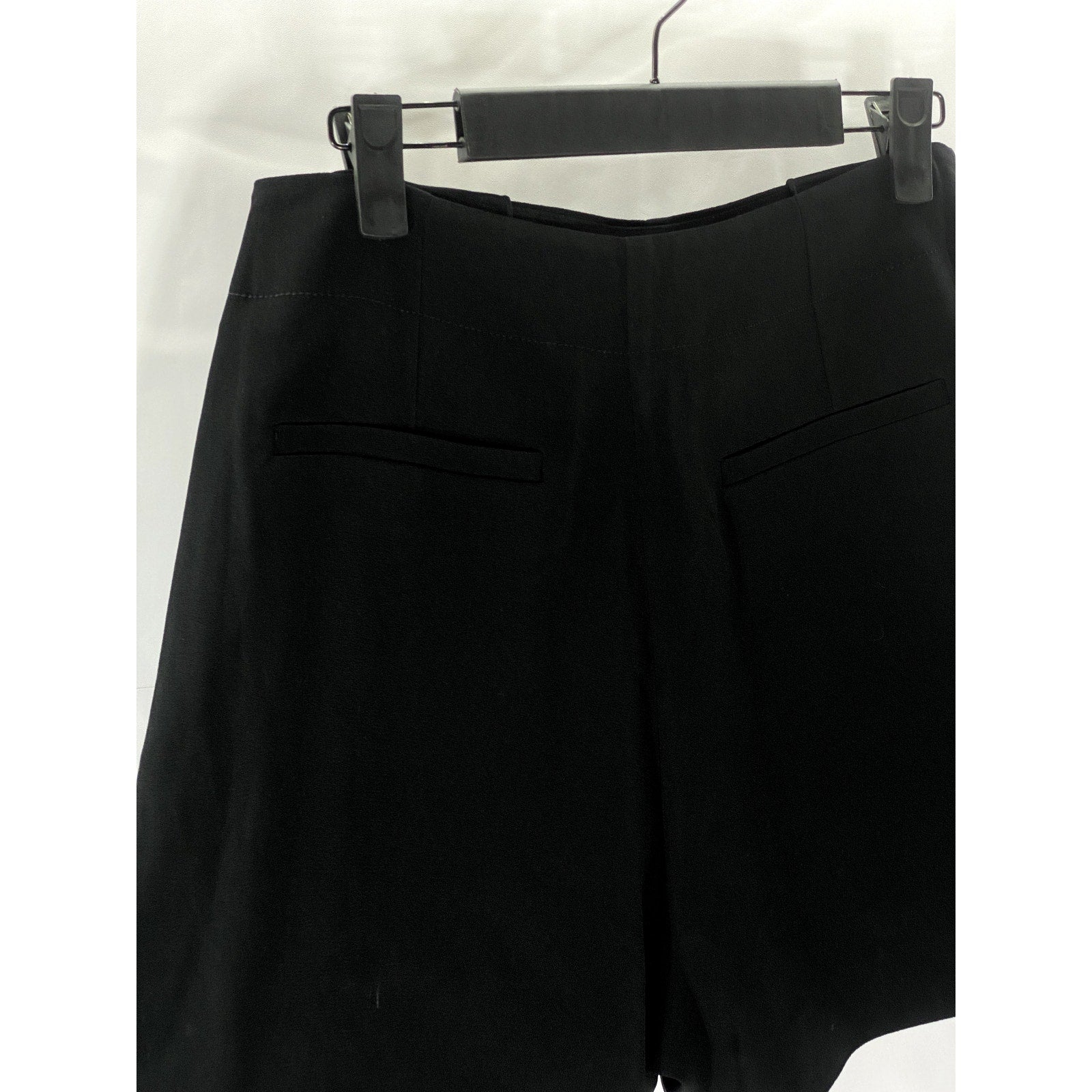 DEREK LAM 10 CROSBY Women's Black Solid Large Grommet-Detail Dress Shorts SZ 4