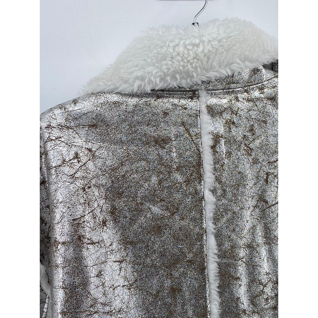 URBAN OUTFITTERS Women's Silver Metallic Faux-Fur Button-Down Coat SZ M
