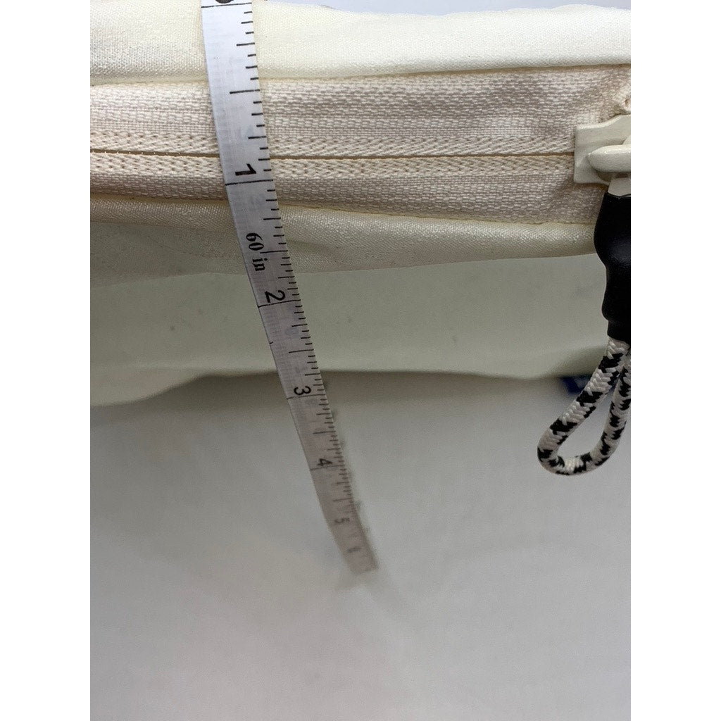 THULE Ivory Extendable Lightweight Travel Zipper Bag SZ OS