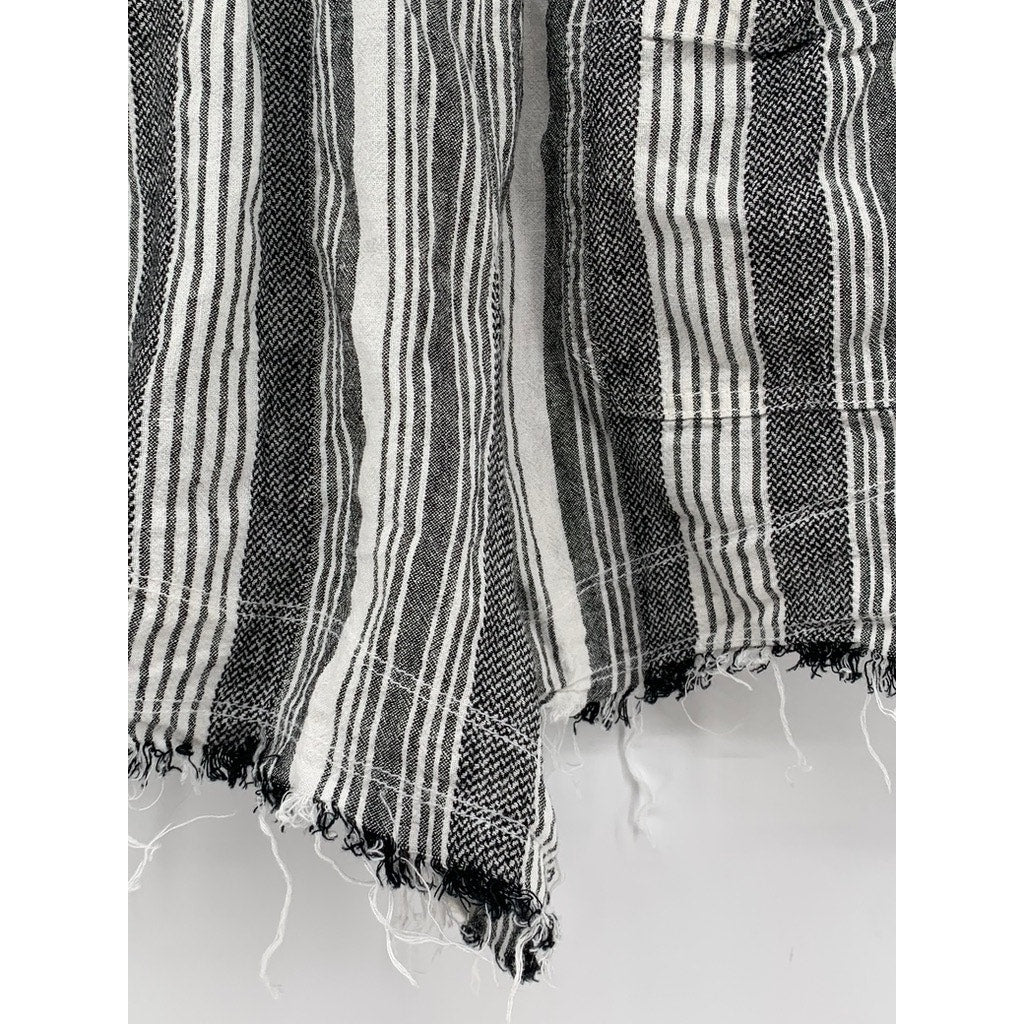MADDEN GIRL Women's Black Striped Frayed-Hem Linen Blend Shorts SZ L