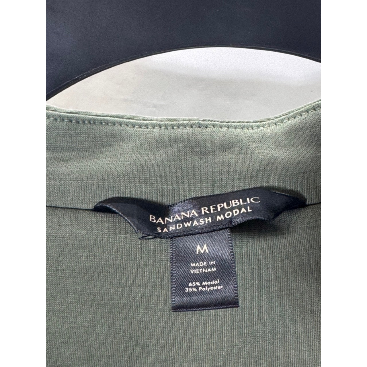 BANANA REPUBLIC Women's Green Sandwash Modal V-Neck Sleeveless Blouse SZ M