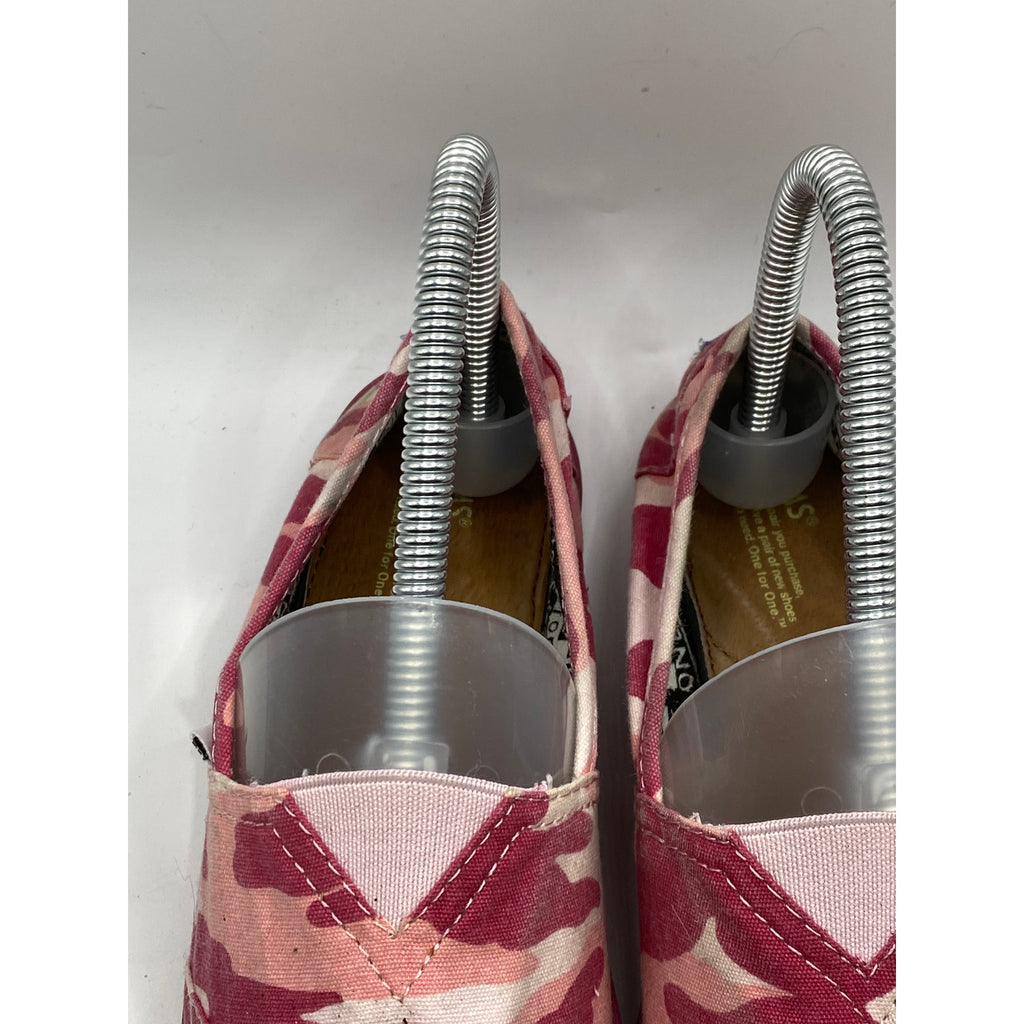 TOMS Youth Pink Camo Classic Slip-On Round-Toe Alpargata Canvas Shoes SZ 3.5Y