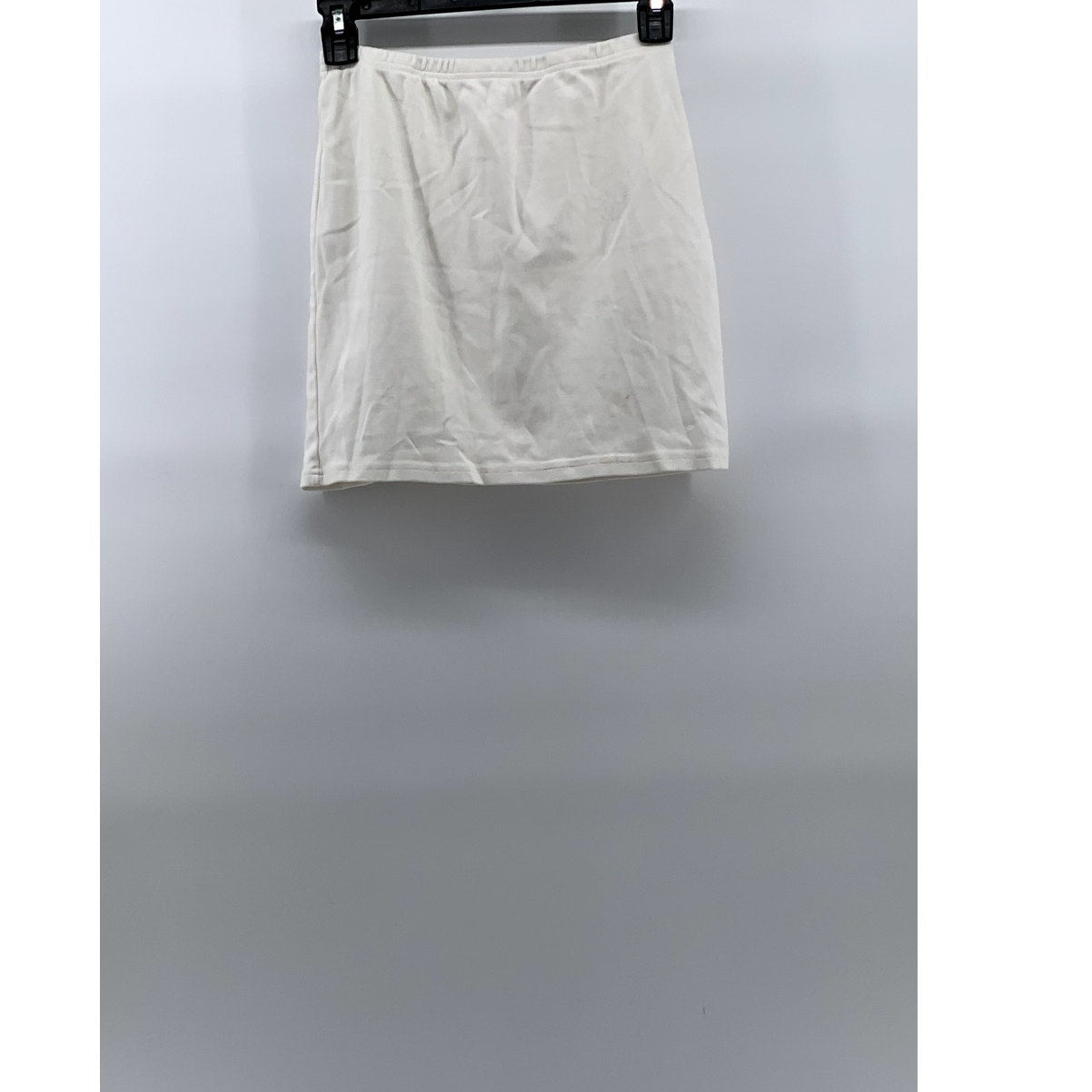 UNBRANDED Women's White Solid Pocketless Casual Straight Mini Skirt SZ M