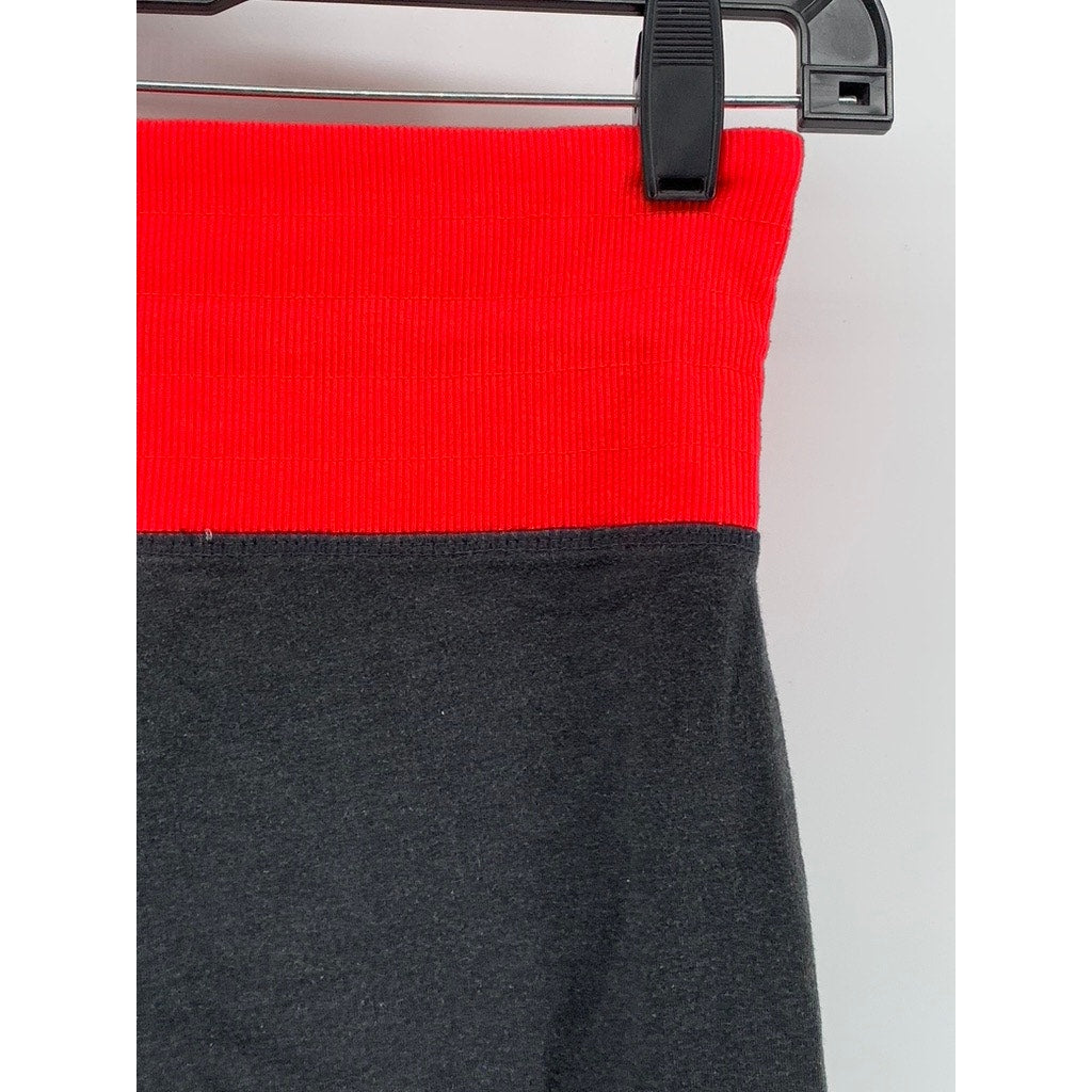 FOREVER 21 Women's Red-Gray High-Rise Capri Leggings SZ S
