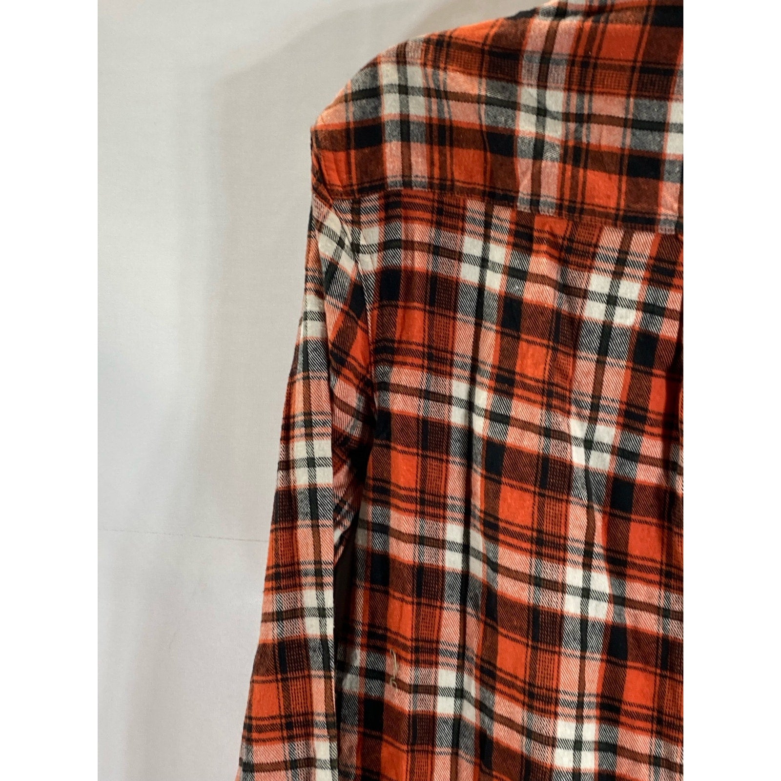 CACTUS NEW YORK Men's Red Plaid Button-Up Log Sleeve Flannel Shirt SZ S