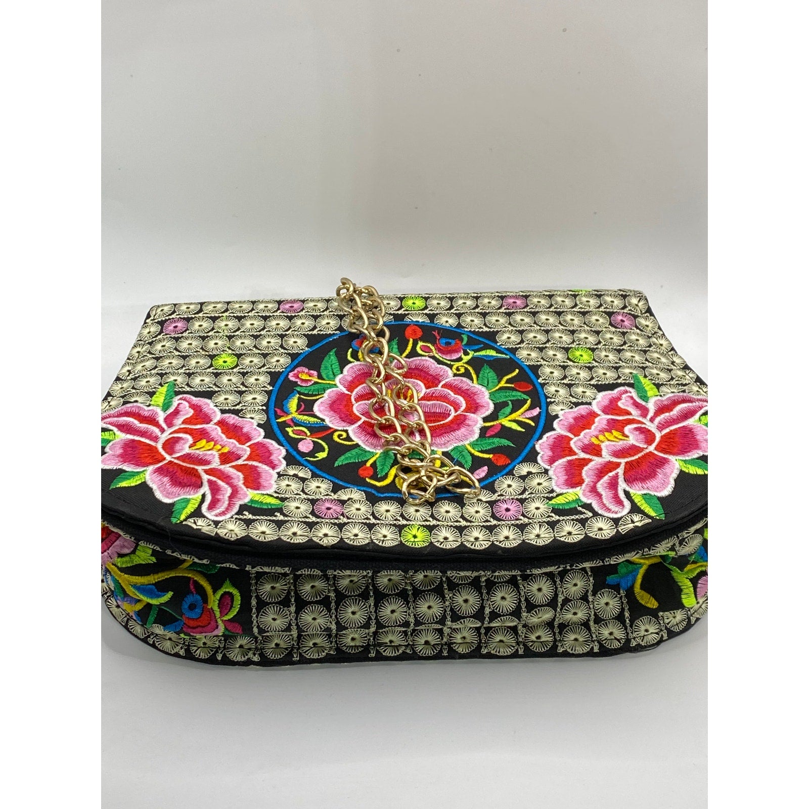 UNBRANDED Women's Black-Multi Dahlia Embroidered Flap Chain-Strap Bag