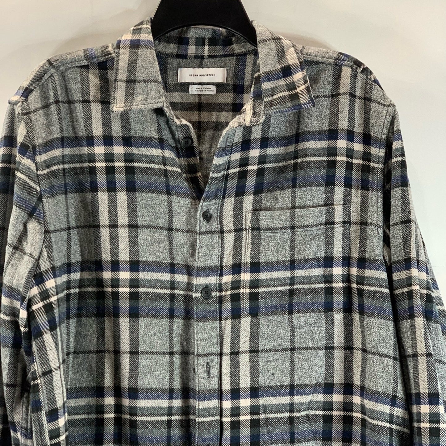 URBAN OUTFITTERS Men's Gray/Blue Plaid Button-Up Long Sleeve Shirt SZ M