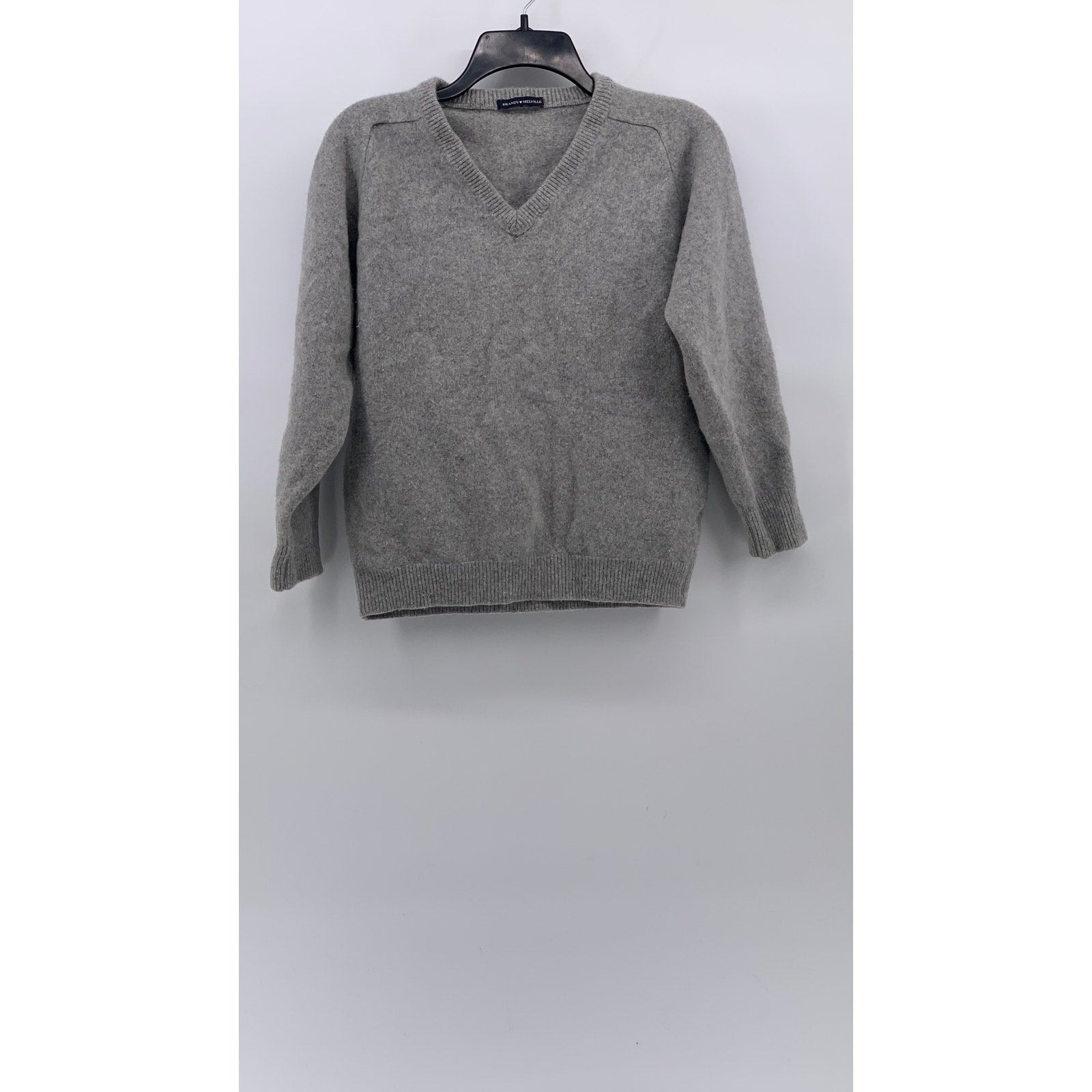 BRANDY MELVILLE Women's Heather Gray Wool V-Neck Long Sleeve Sweater SZ OS