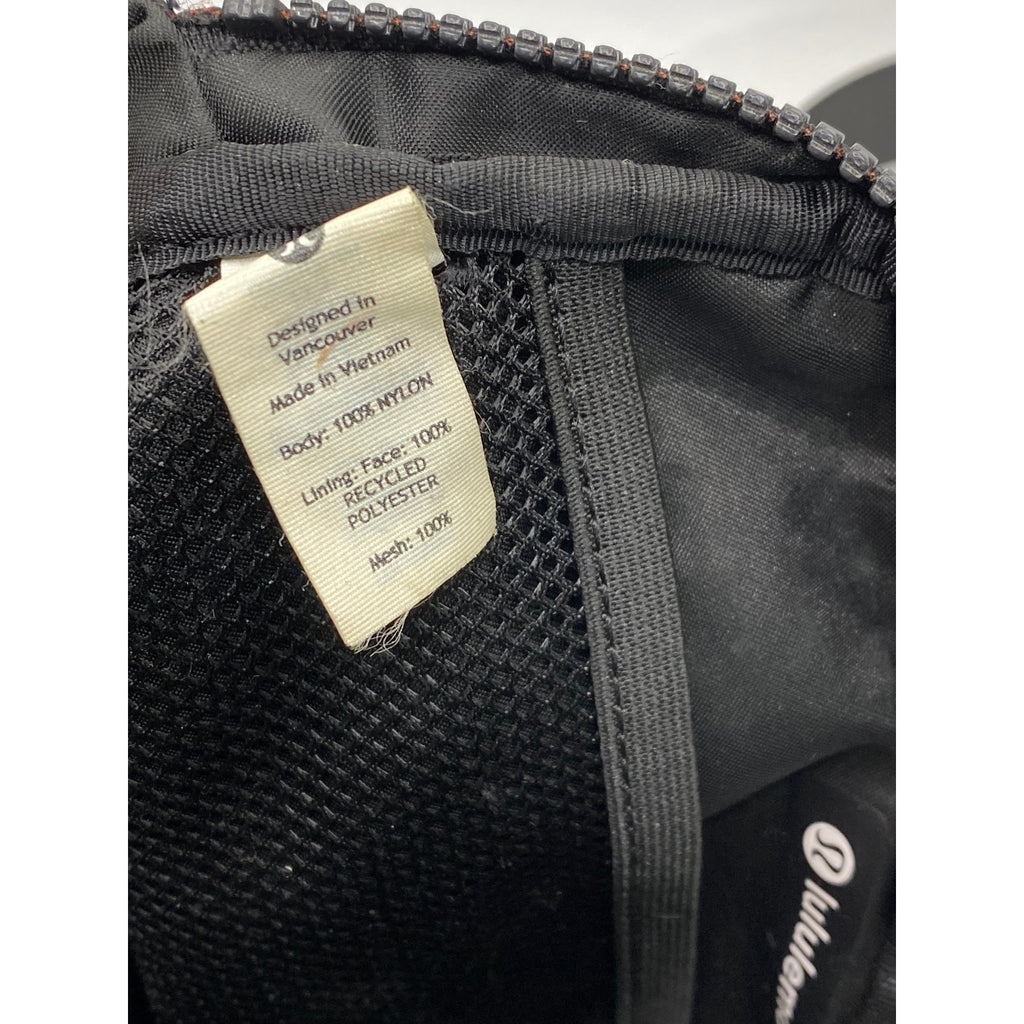 LULULEMON Unisex Adult Black Everday Wear Belt Bag