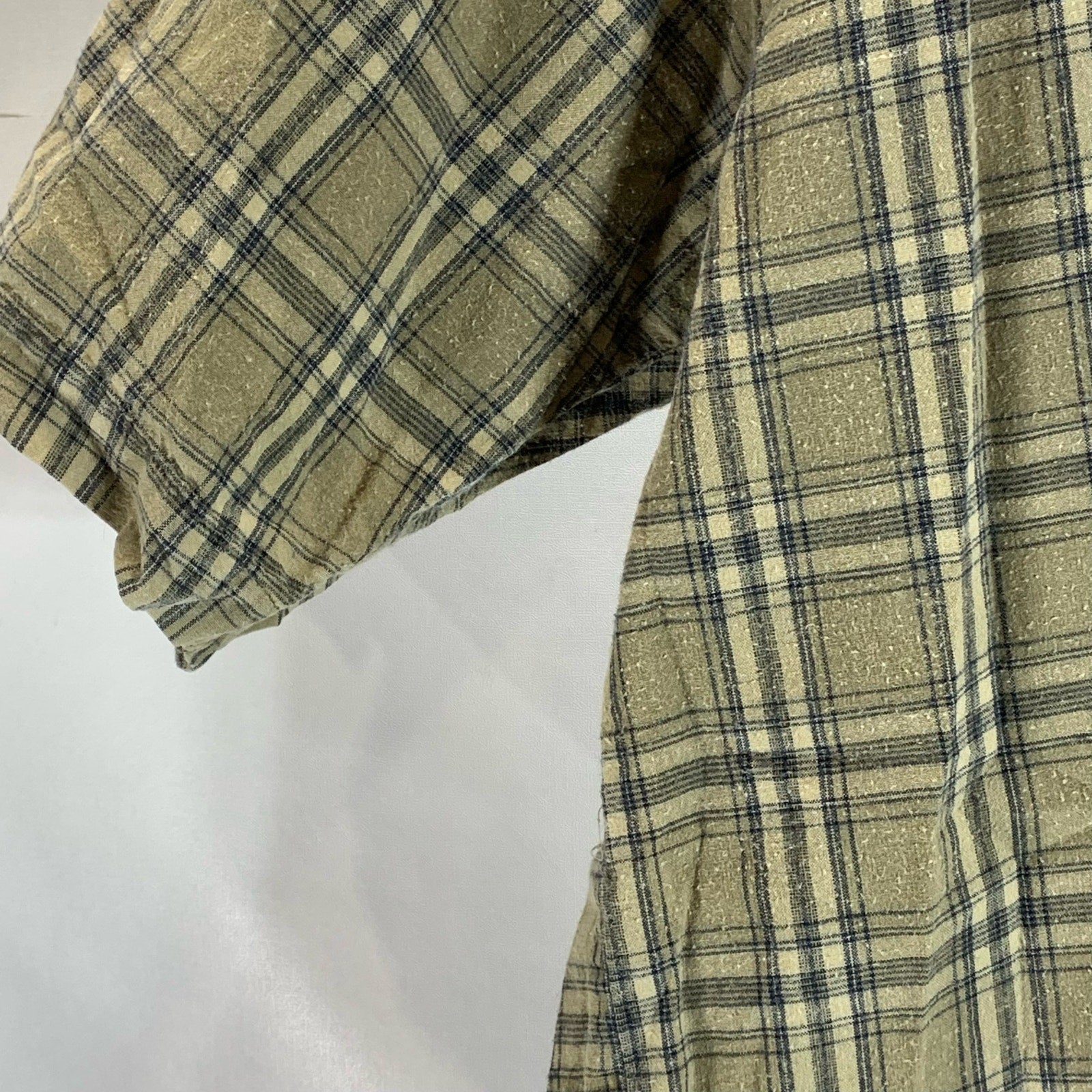 FIELD & STREAM Men's Tan Plaid Regular-Fit Button-Up Short Sleeve Shirt SZ L