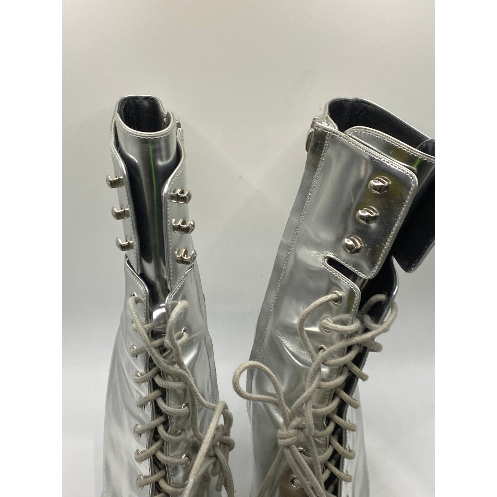 CALVIN KLEIN Women's Silver Metallic Windora Mid Lace-Up Grunge Boots SZ 5