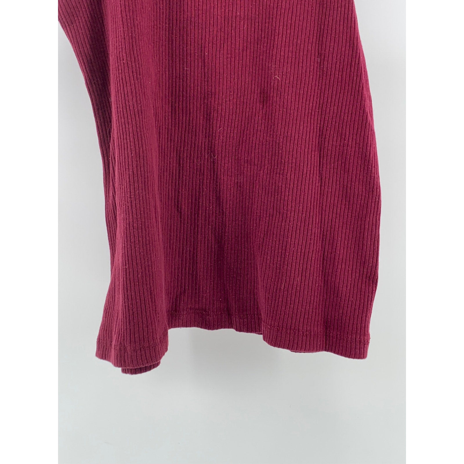 AMBIANCE Women's Burgundy Ribbed High-Neck Halter Sleeveless Top SZ M