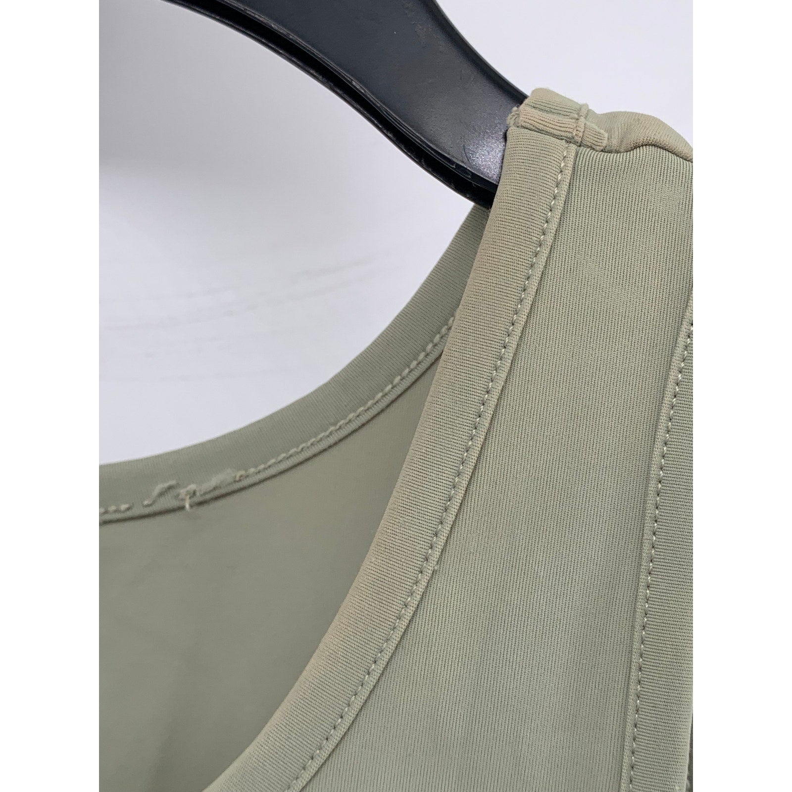 MIAOU Women's Sage Green Solid Scoop-Neck Jinx Fitted Tank Top SZ L