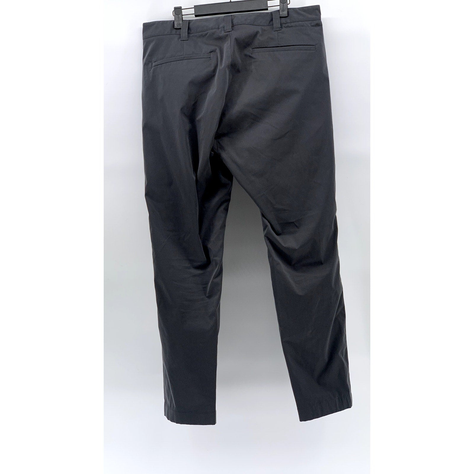 BLUFFWORKS Men's Charcoal Tailored-Fit Chino Pants SZ 35X34