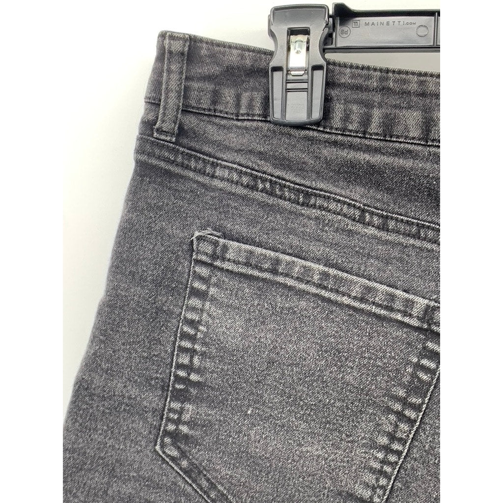 FOREVER 21 Women's Washed Black Denim Regular-Fit Five Pocket Shorts SZ 30