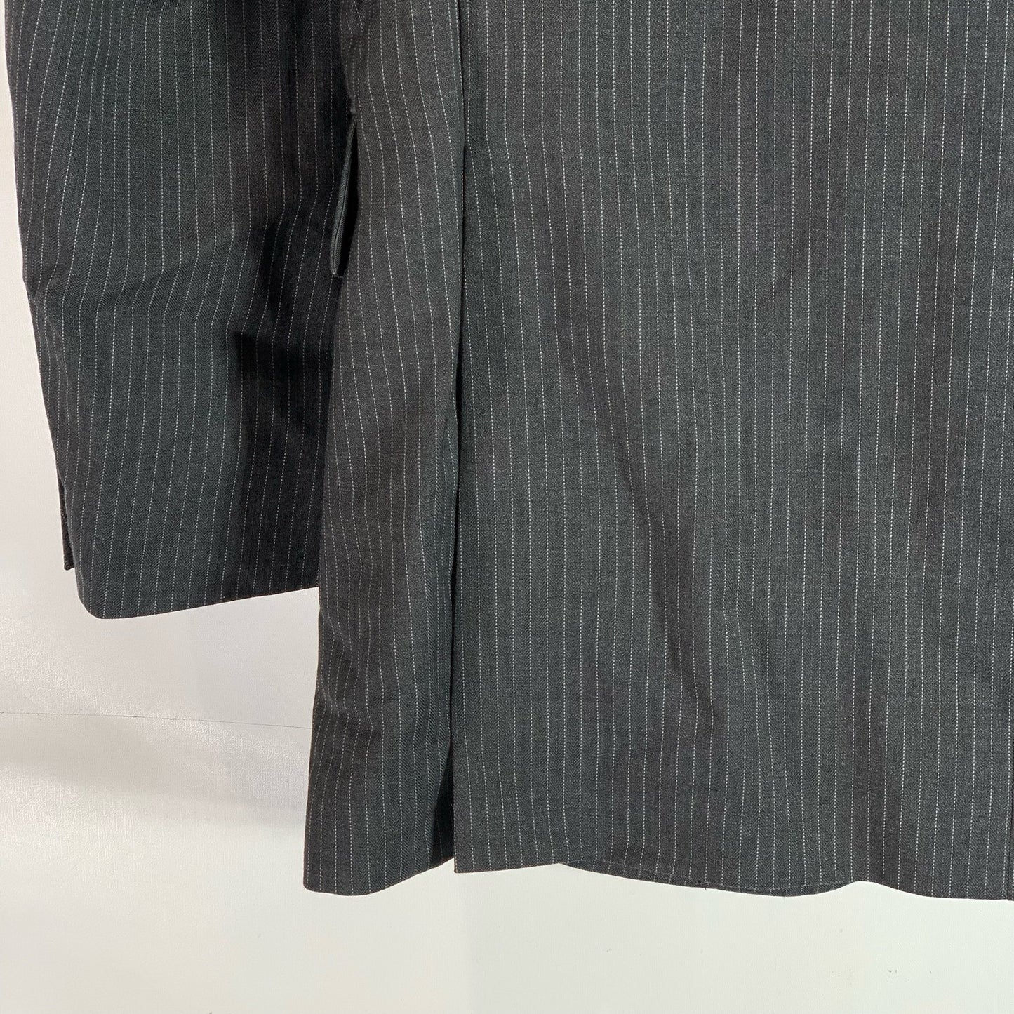 TOMMY HILFIGER Men's Gray Pinstripe Regular-Fit Two-Button Wool Blazer SZ 38R