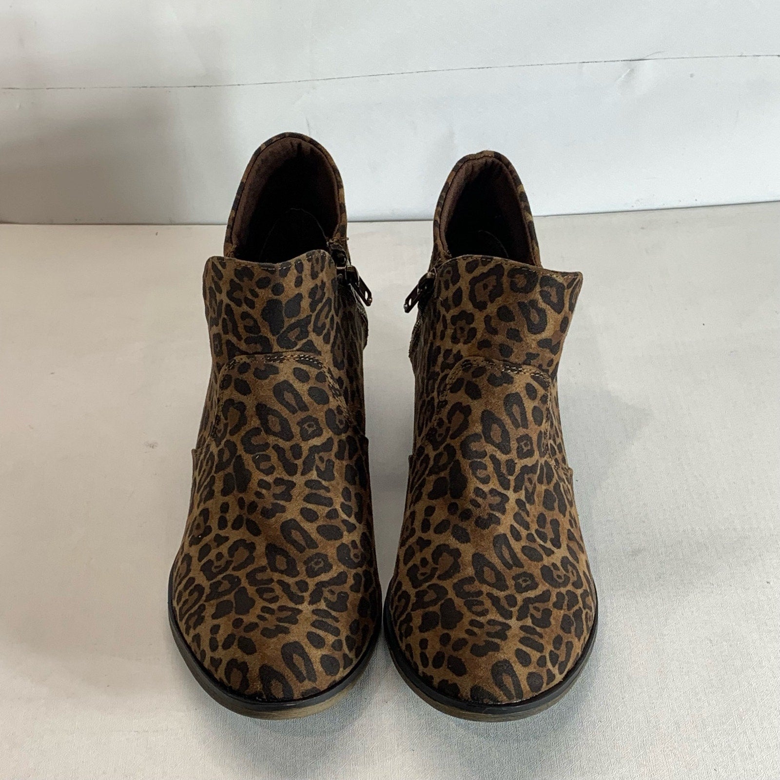 SUN+STONE Women's Brown Leopard Abby Double-Zip Round-Toe Block-Heel Booties SZ8