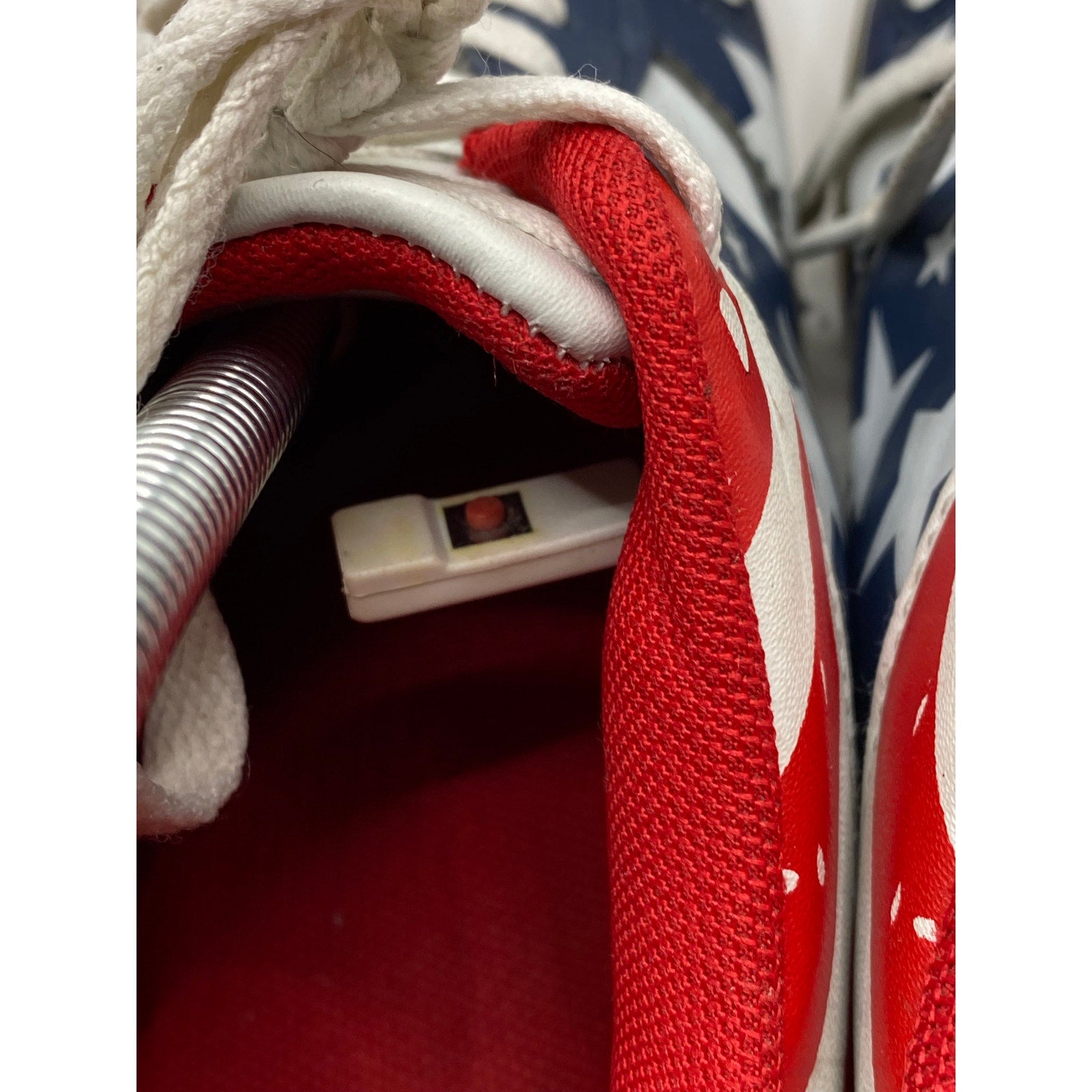 UNBRANDED Men's Red-Blue-Green Star Print Lace-Up Light-Up Sneakers SZ 39(9)