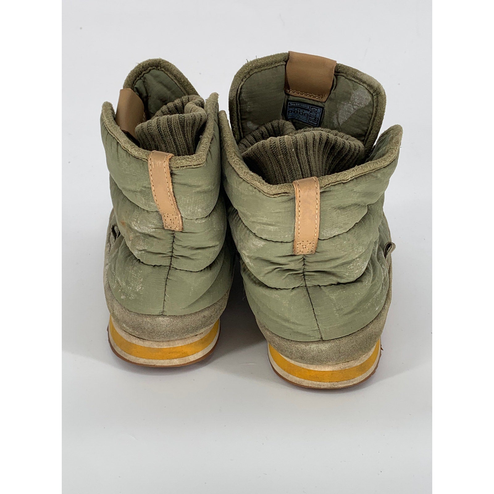 TEVA Women's Olive Green Puffer Mid Pull-On Boots SZ 8