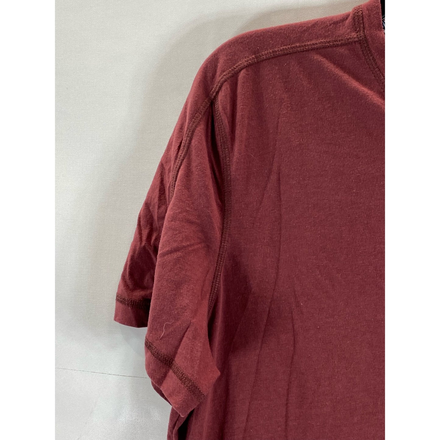 EDDIE BAUER Men's Burgundy Crewneck Regular-Fit Short Sleeve T-Shirt SZ M