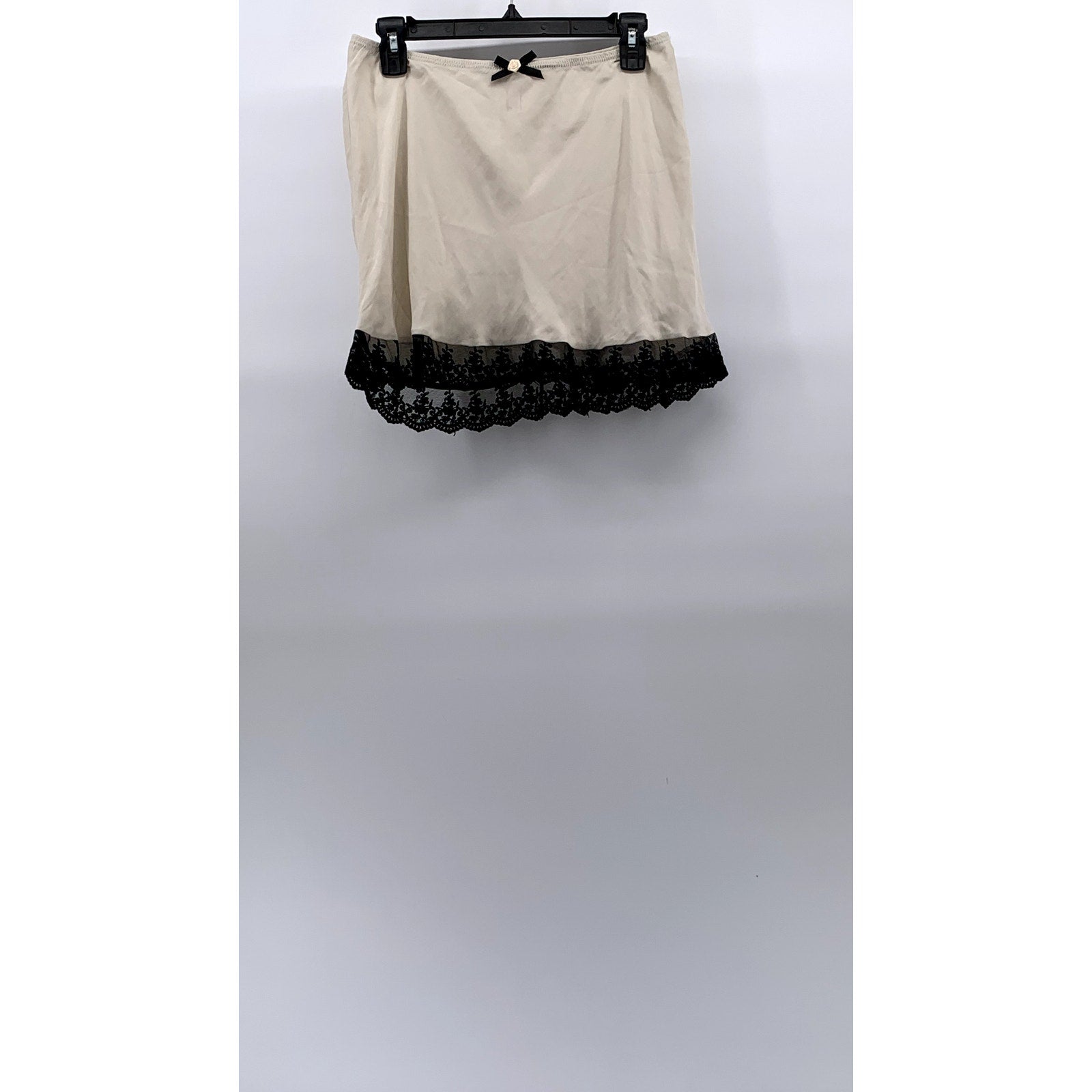 OUT FROM UNDER Women's Beige-Black Lace-Trim Juliette High-Rise Mini Skirt SZ M