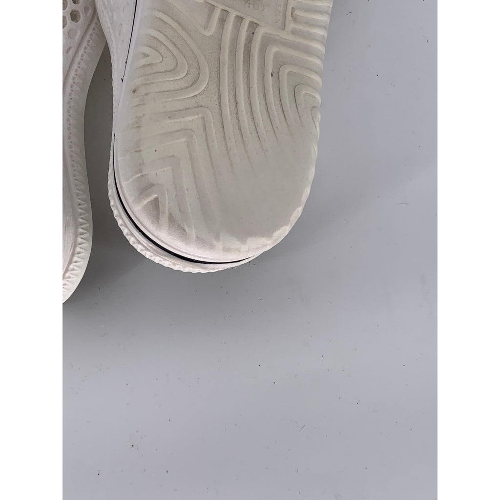 UNBRANDED Women's White Slip-On Perforated Swim Shoes SZ 7