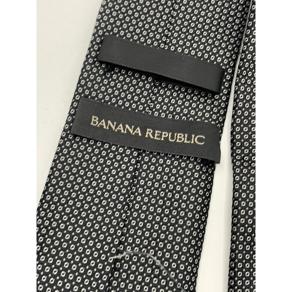 BANANA REUPLIC Men's Black Silk Square Dot Print Tie SZ OS