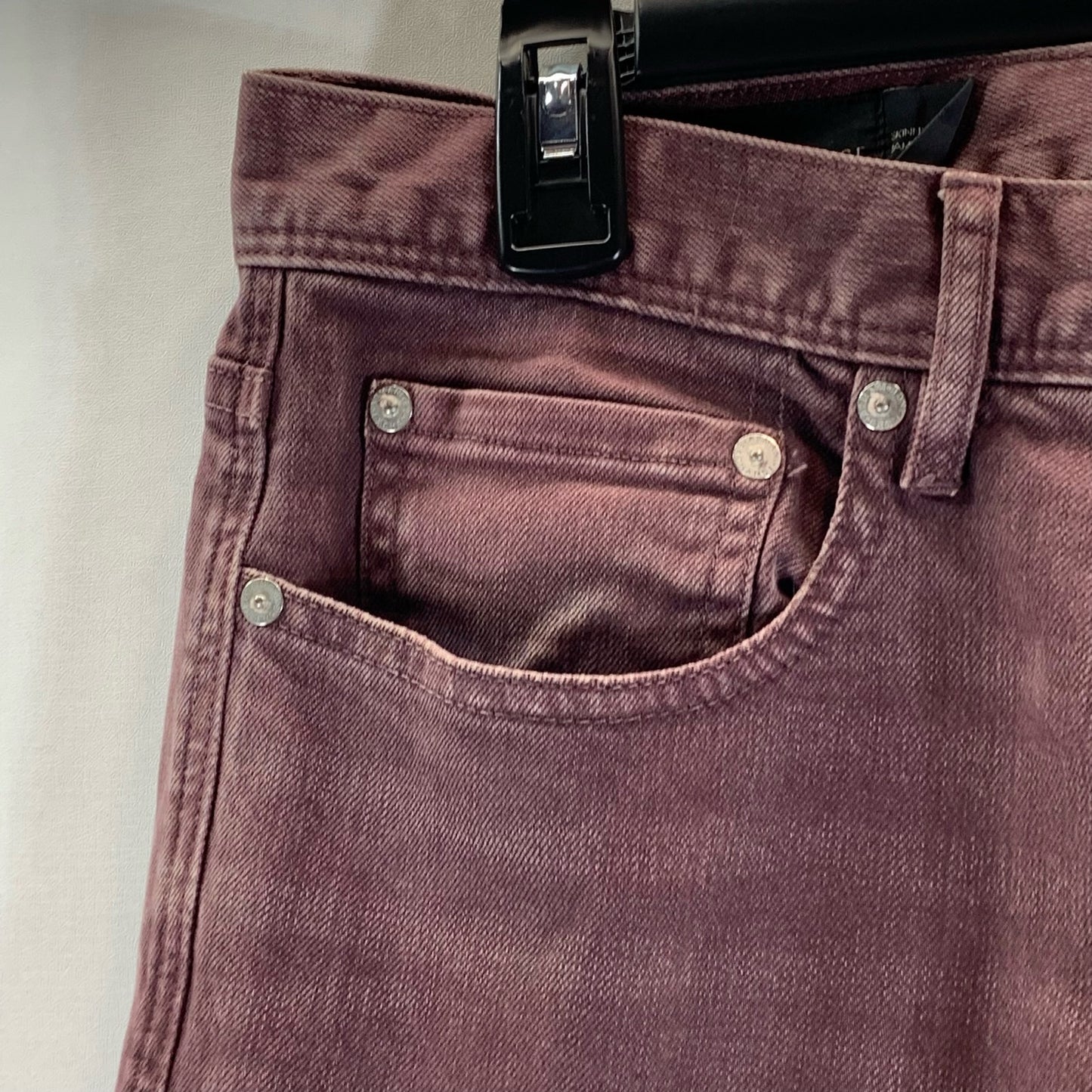 ARMANI EXCHANGE Men's Burgundy Skinny-Fit Five-Pocket Denim Jeans SZ 31