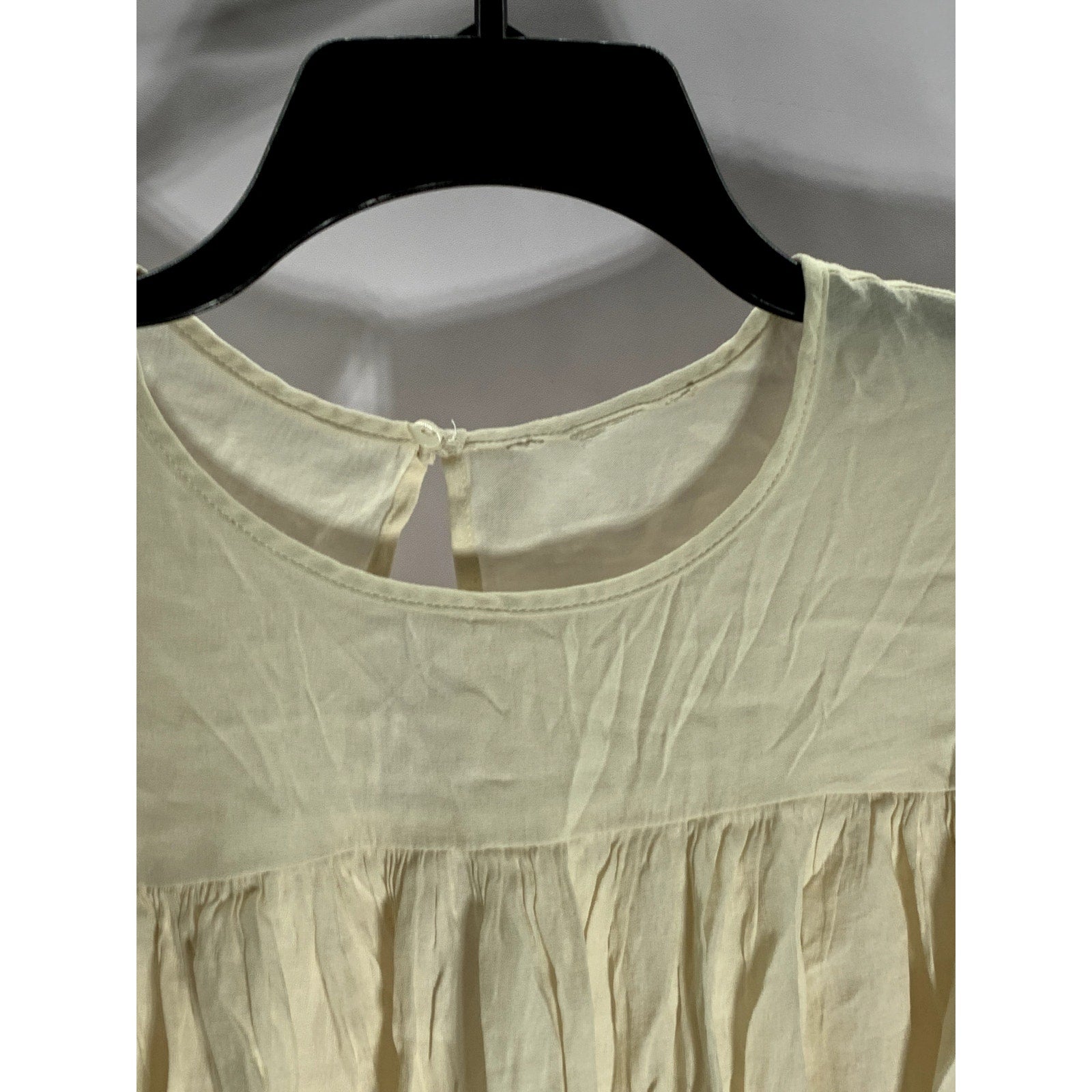 H&M Women's Beige Crewneck Long Tie Sleeve Back Keyhole Top SZ M