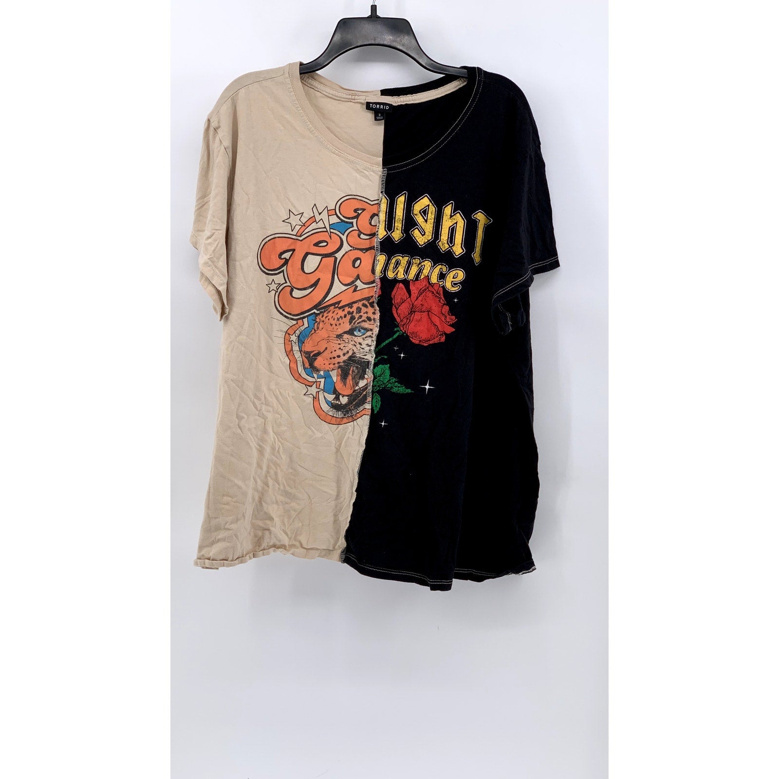 TORRID Women's Black-Beige Slit Graphic Tee SZ 3
